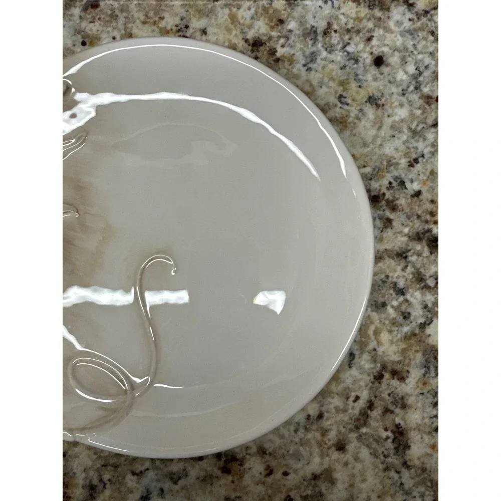 Fitz and Floyd Carrington Salad Plate Cream Taupe Embossed Leaf Ribbon Ceramic‎